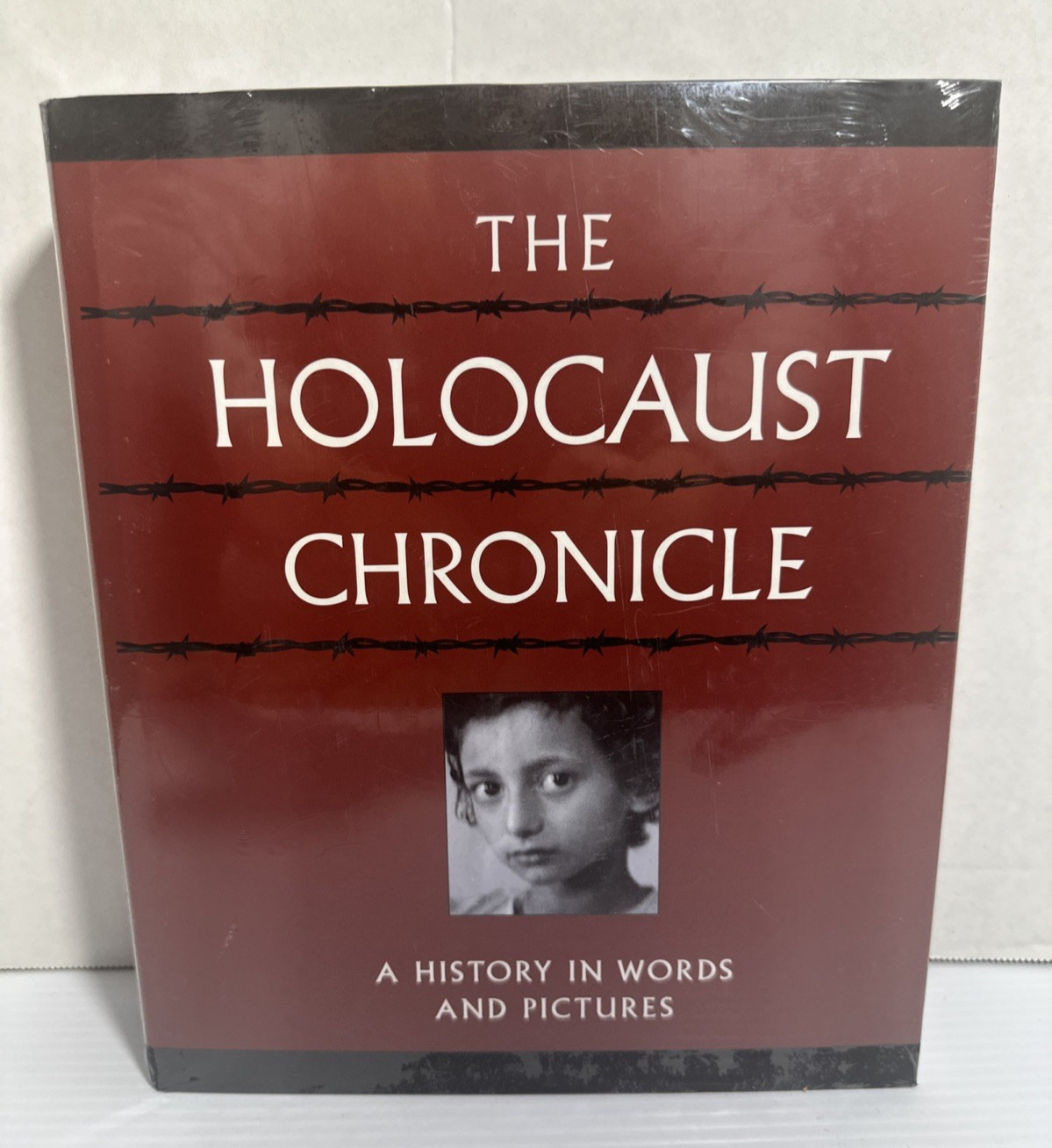Holocaust Chronicle History in Words Pictures Jews Remembrance HC NEW SEALED